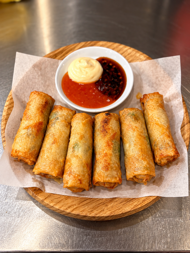 8. Fried Vegetable Spring Roll.
