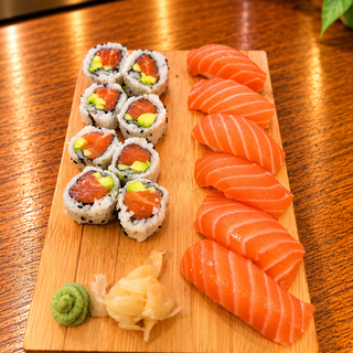 68. Salmon Nigiri Platter