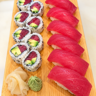 69. Tuna Nigiri Platter